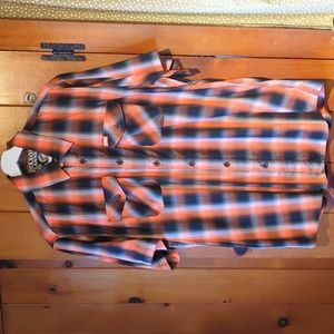 Dixxon The Piston bamboo shot sleeve button up.